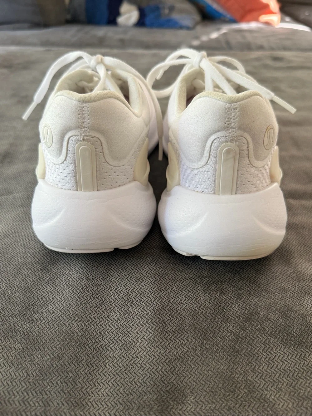 lululemon athletica Men’s Beyond Feel white 10.5